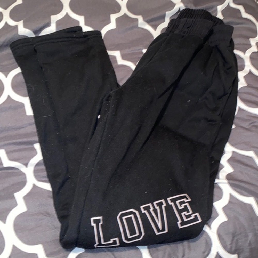 Sweat pants-fitted bottom